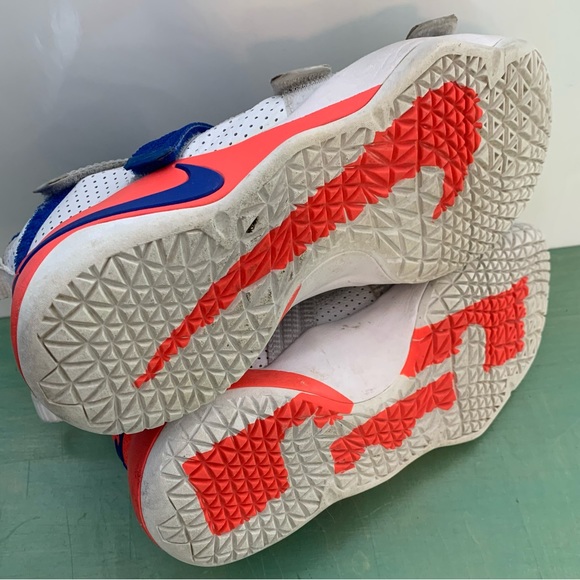 - Nike LeBron Soldier 11 Ultramarine Y 6.5 White Salmon Blue - Picture 5 of 10